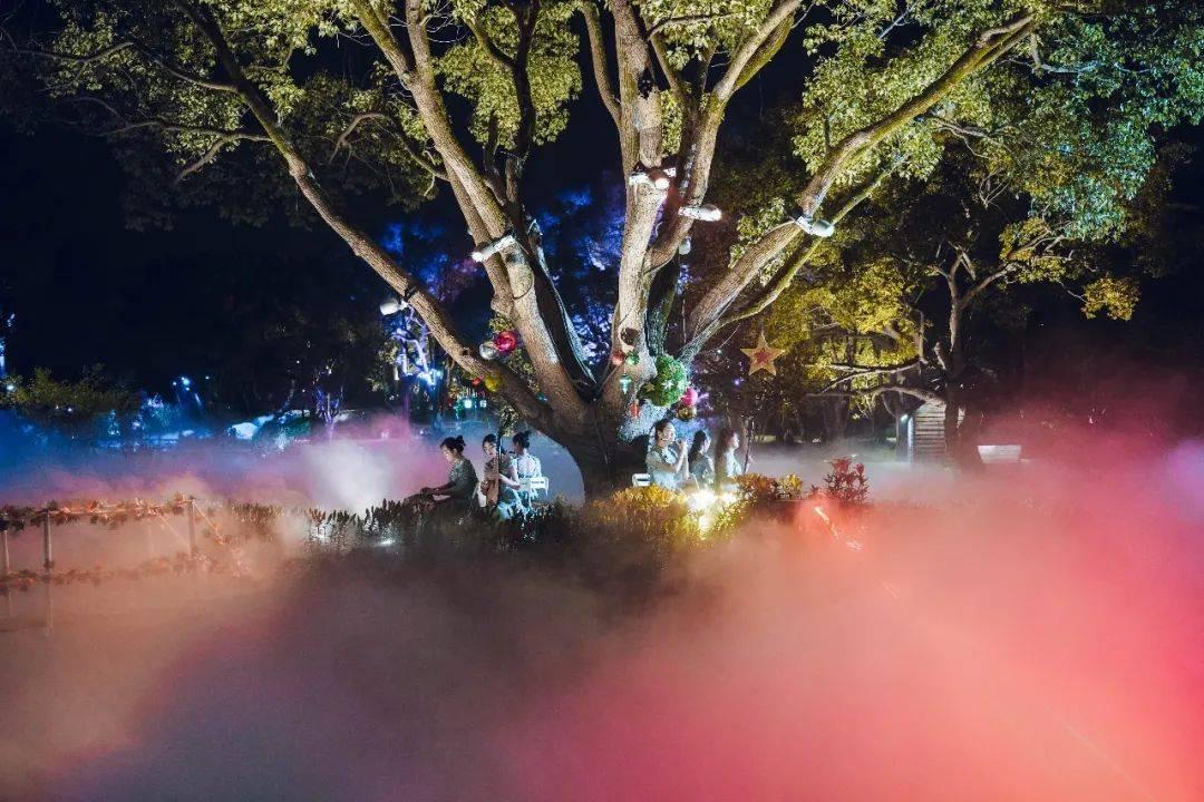老公每天接送我上下班，同事说我不懂事。她是不是酸我？我老公就愿意接送我怎么了？她说什么说啊游戏画面